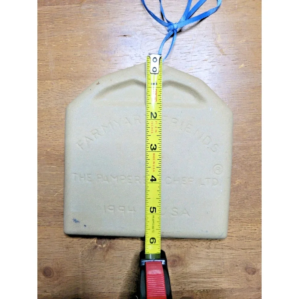 vintage 1994 Pampered‎ Chef Farmyard Friends stoneware cookie mold homestead